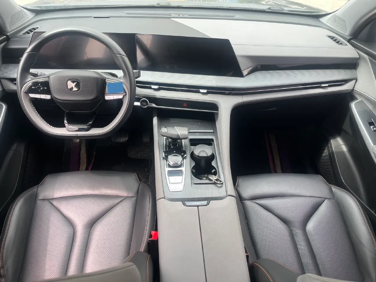 2022 ChangAn CS75 Plus 1.5T 188HP L4 8AT,autocango,china used car exporter,china ev exporter,chinese used car exporter,chinese used ev exporter