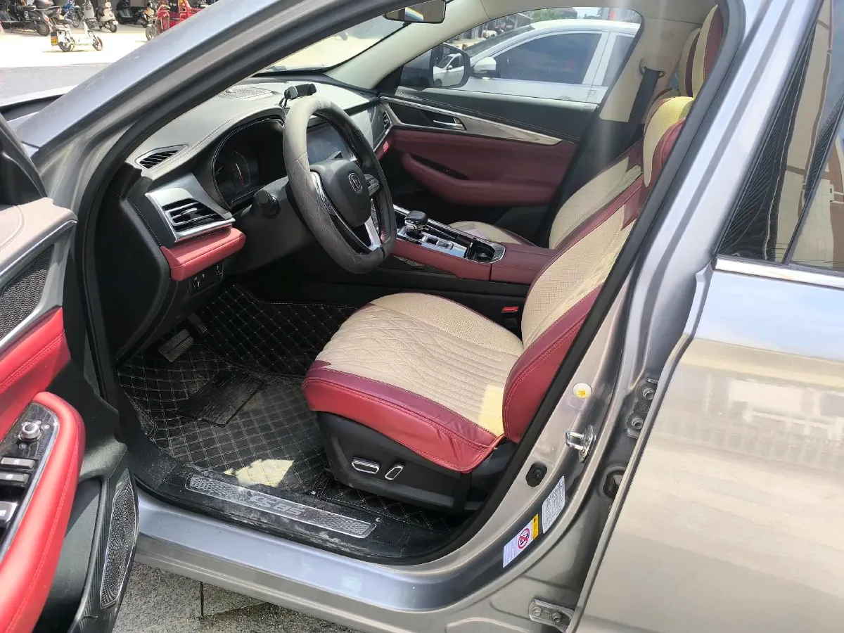 2021 ChangAn CS85 Coupe 1.5T 178HP L4 7DCT,autocango,china used car exporter,china ev exporter,chinese used car exporter,chinese used ev exporter