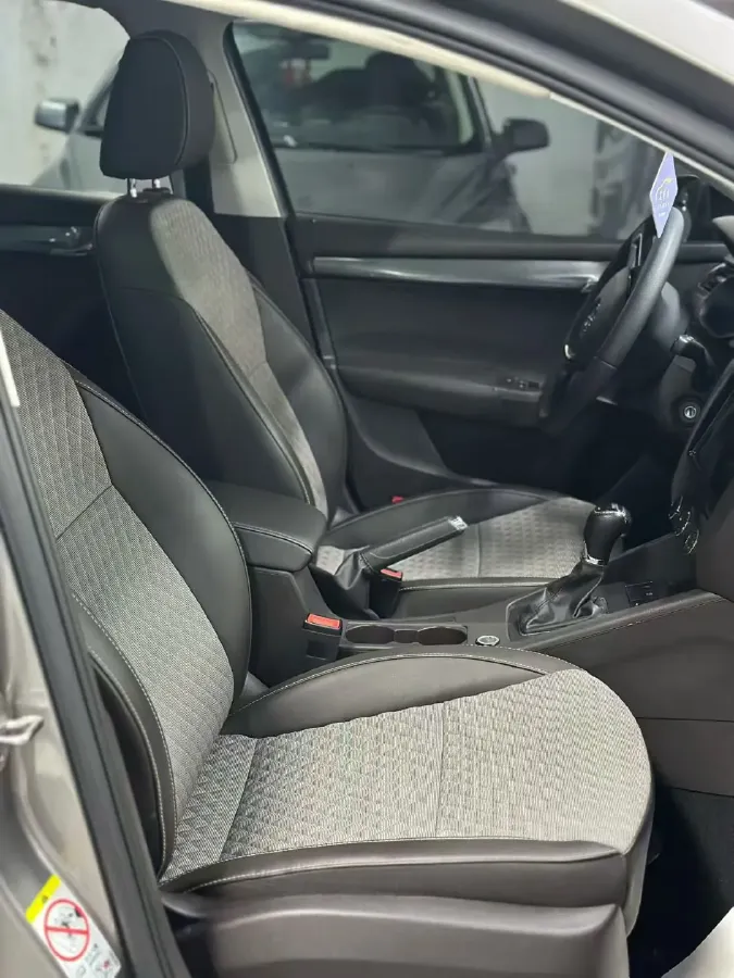 2019 Skoda Superb 1.4T 150HP L4 7DCT,autocango,china used car exporter,china ev exporter,chinese used car exporter,chinese used ev exporter