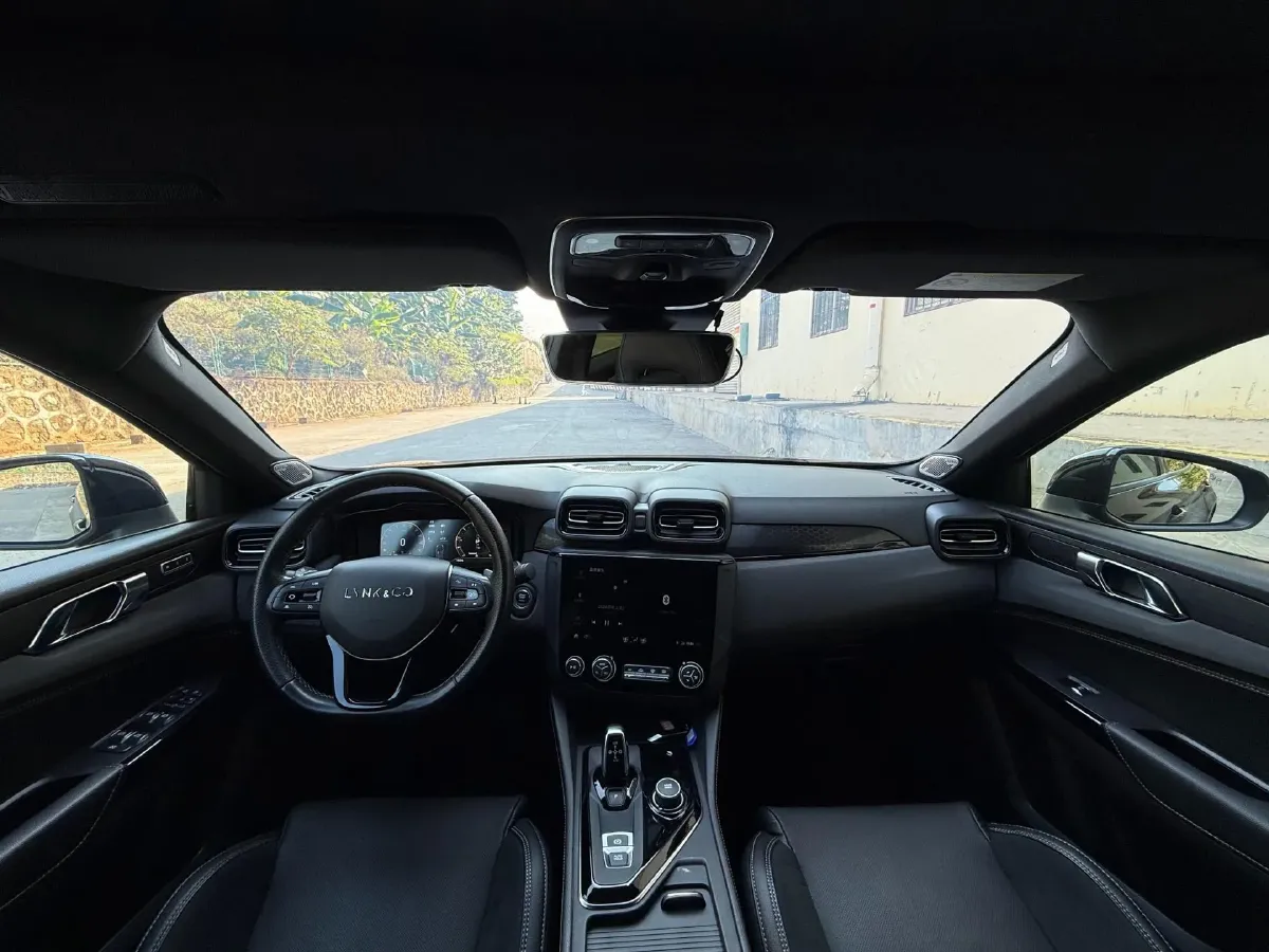 2020 LYNK&CO 03 2.0T 190HP L4 6AT,autocango,china used car exporter,china ev exporter,chinese used car exporter,chinese used ev exporter