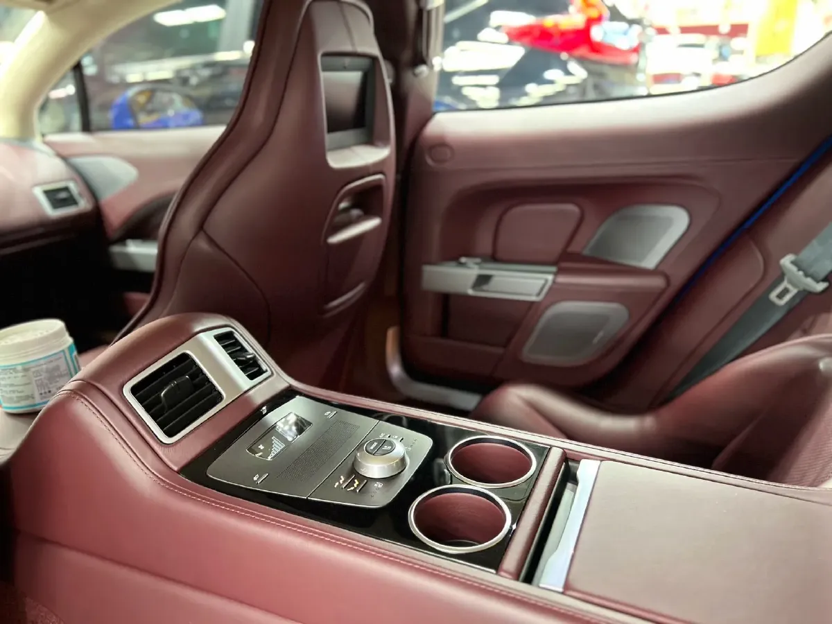 2014 Aston Martin Rapide 6.0L 558HP V12 6AT,autocango,china used car exporter,china ev exporter,chinese used car exporter,chinese used ev exporter