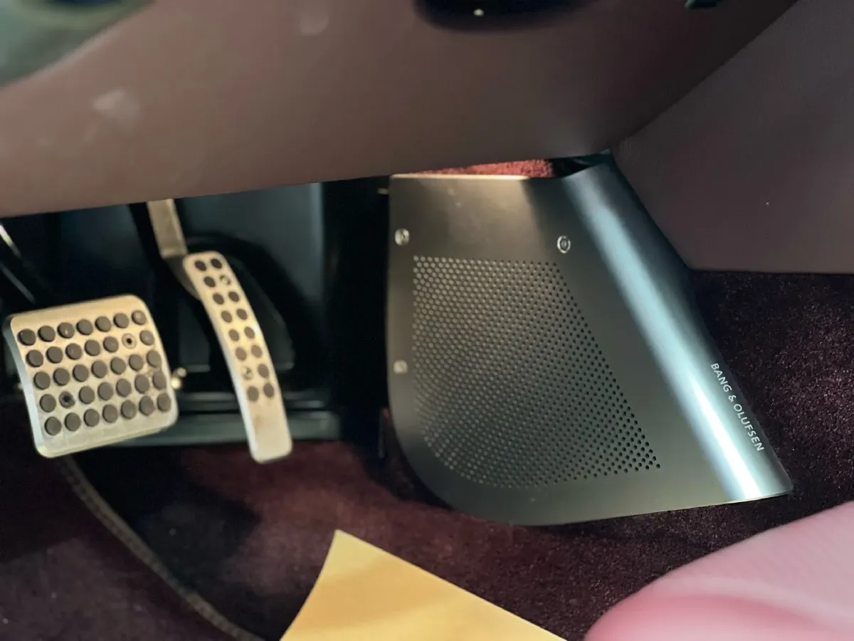 2014 Aston Martin Rapide 6.0L 558HP V12 6AT,autocango,china used car exporter,china ev exporter,chinese used car exporter,chinese used ev exporter