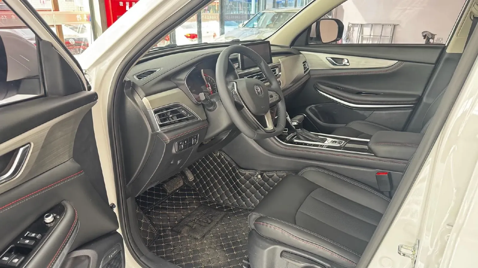 2020 ChangAn CS75 1.5T 178HP L4 7DCT,autocango,china used car exporter,china ev exporter,chinese used car exporter,chinese used ev exporter