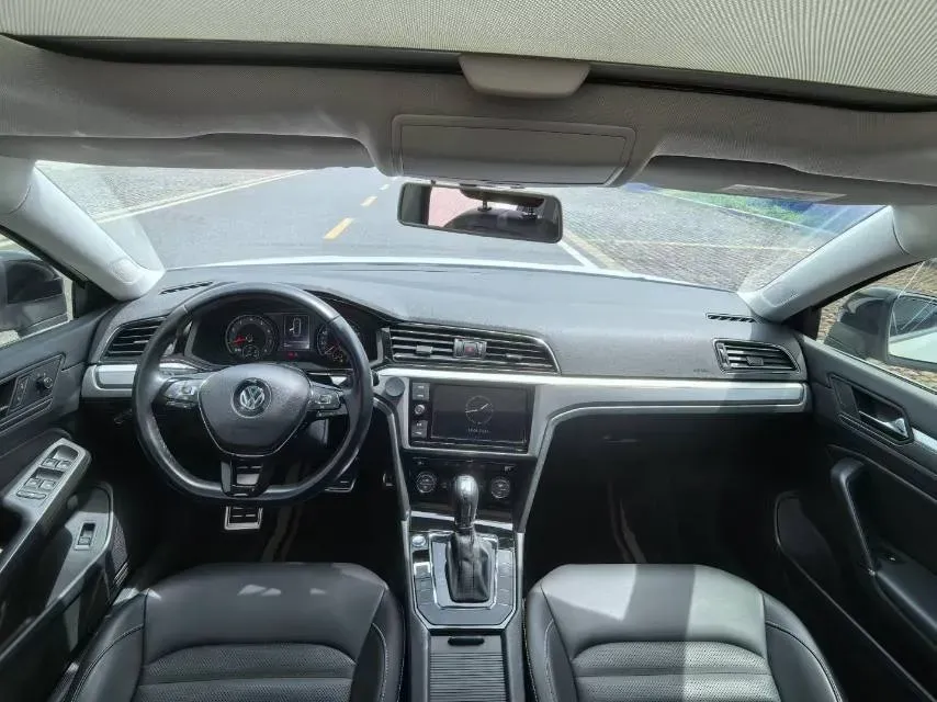 2019 Volkswagen Passat 1.4T 150HP L4 7DCT,autocango,china used car exporter,china ev exporter,chinese used car exporter,chinese used ev exporter