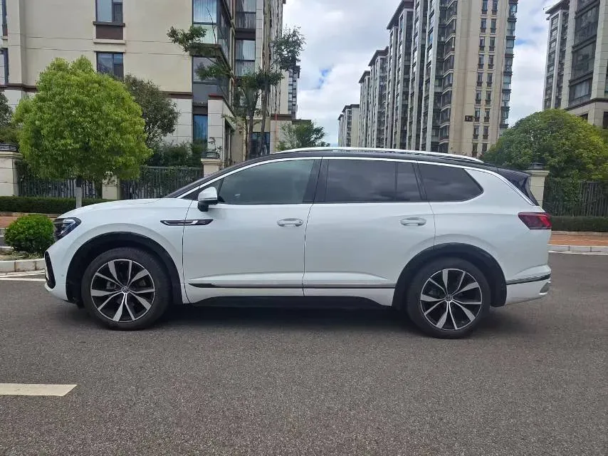 2024 Volkswagen Talagon 2.0T 220HP L4 7DCT,autocango,china used car exporter,china ev exporter,chinese used car exporter,chinese used ev exporter
