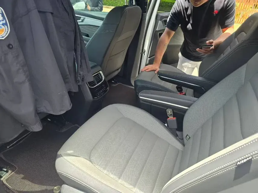 2024 Volkswagen Talagon 2.0T 220HP L4 7DCT,autocango,china used car exporter,china ev exporter,chinese used car exporter,chinese used ev exporter