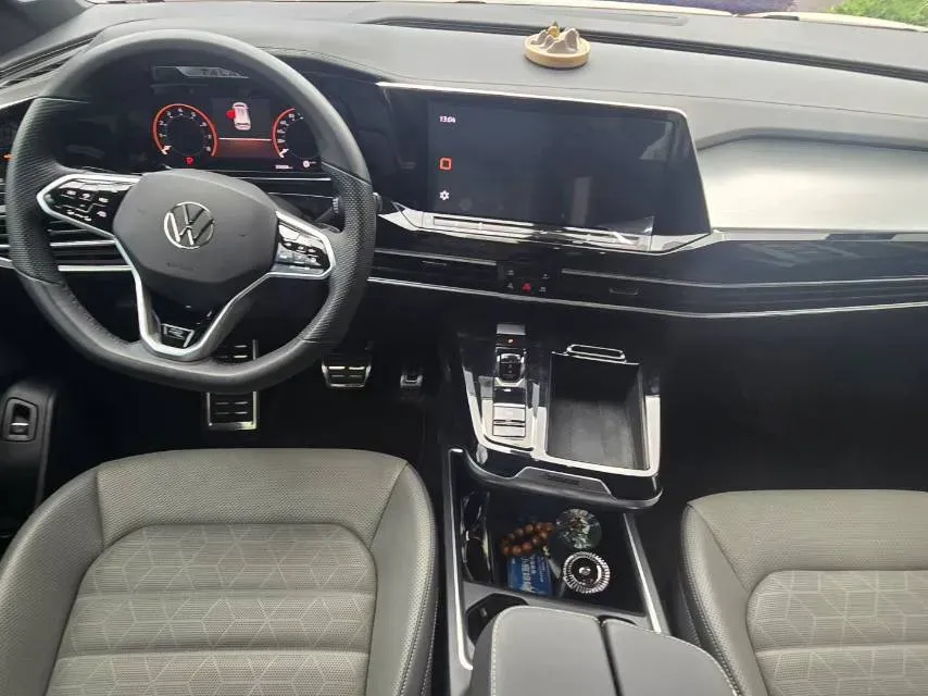 2024 Volkswagen Talagon 2.0T 220HP L4 7DCT,autocango,china used car exporter,china ev exporter,chinese used car exporter,chinese used ev exporter