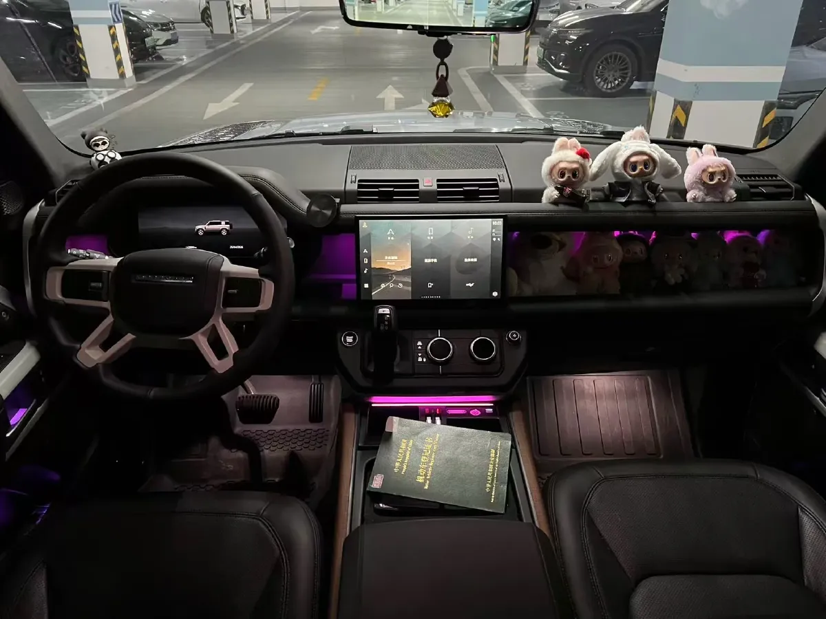 2023 Land Rover Defender 3.0T 400HP L6 8AT,autocango,china used car exporter,china ev exporter,chinese used car exporter,chinese used ev exporter