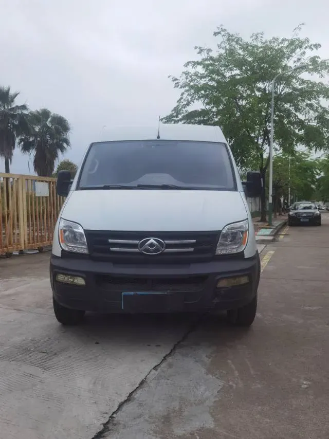 2020 MAXUS XinTu V80 2.5T 136HP L4 6MT,autocango,china used car exporter,china ev exporter,chinese used car exporter,chinese used ev exporter