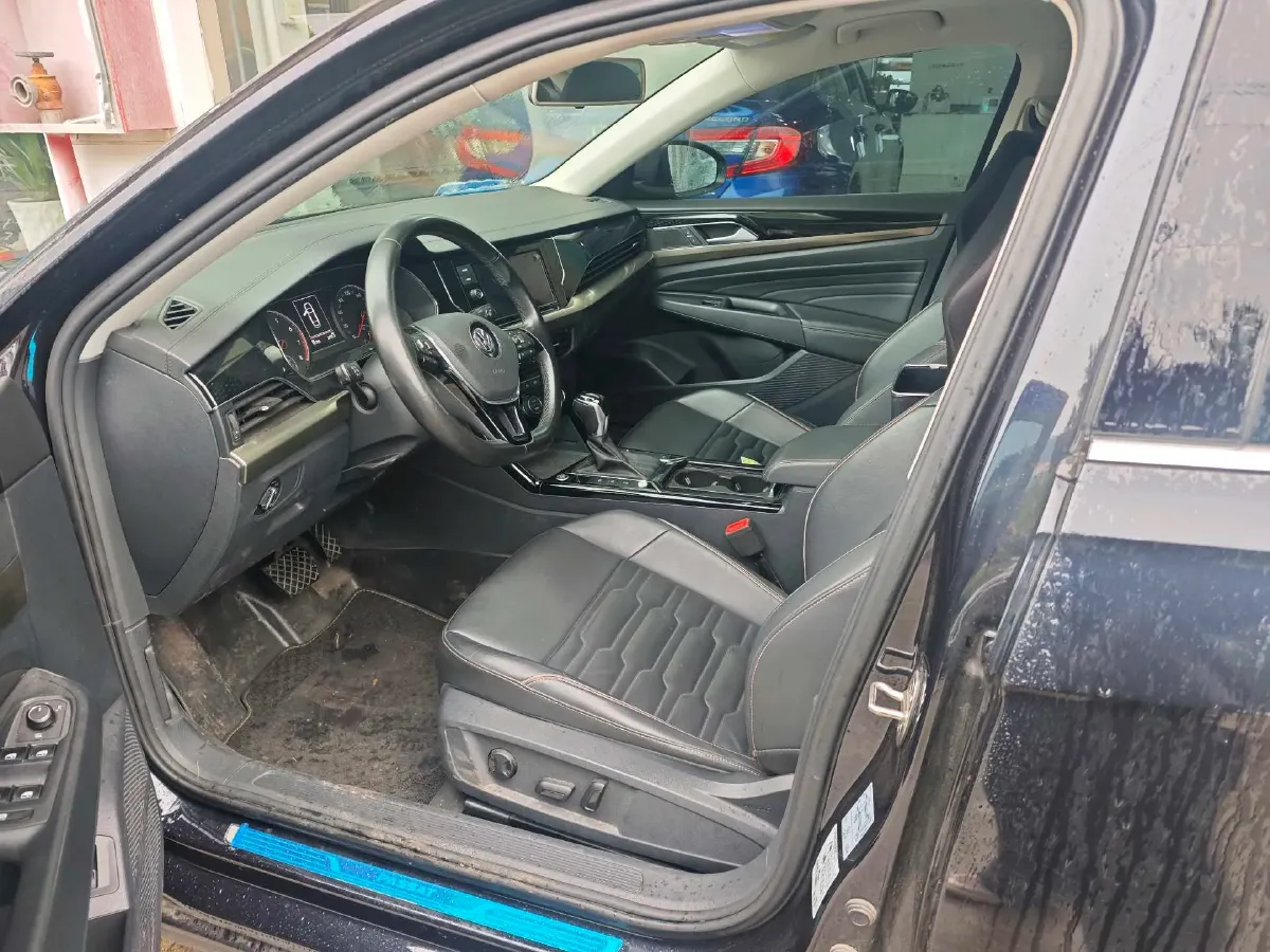 2019 Skoda Kodiak 2.0T 186HP L4 7DCT,autocango,china used car exporter,china ev exporter,chinese used car exporter,chinese used ev exporter