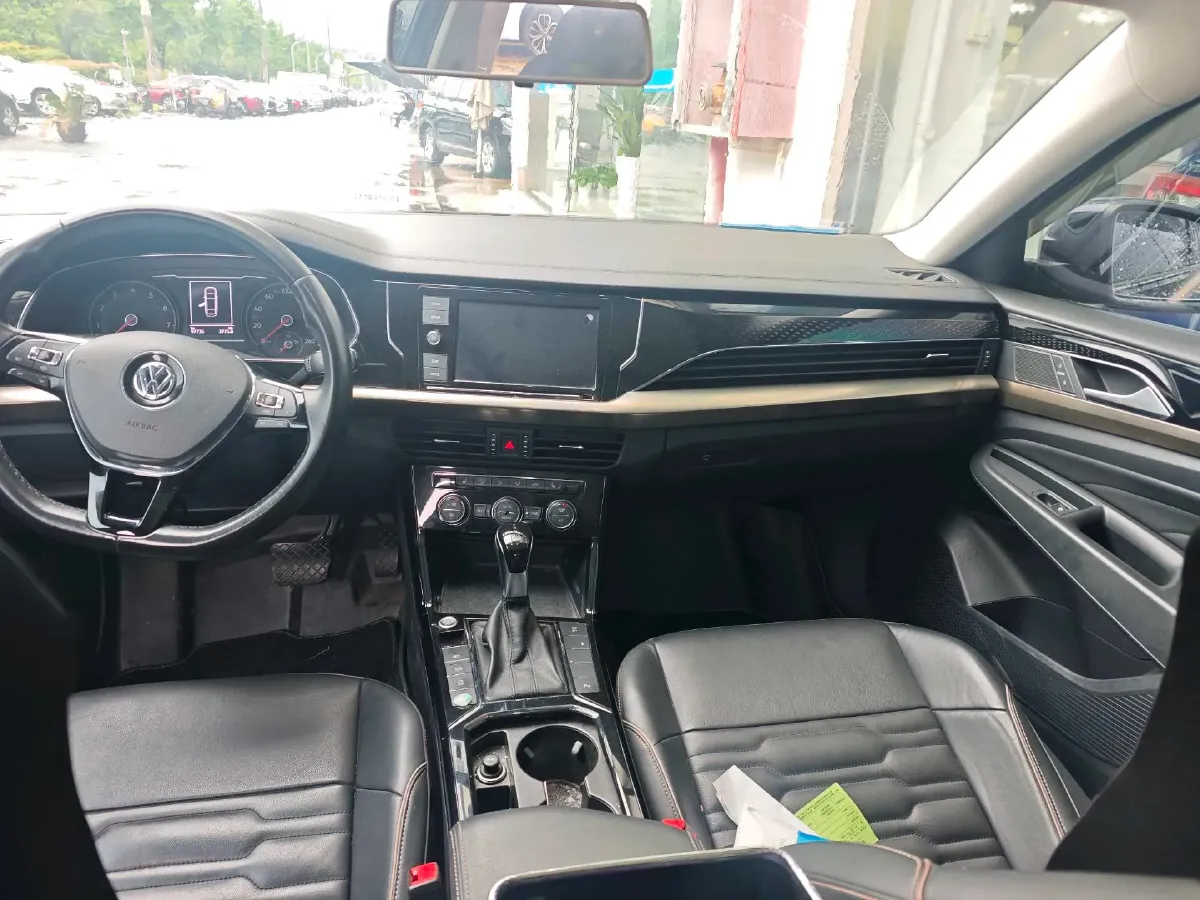 2019 Skoda Kodiak 2.0T 186HP L4 7DCT,autocango,china used car exporter,china ev exporter,chinese used car exporter,chinese used ev exporter