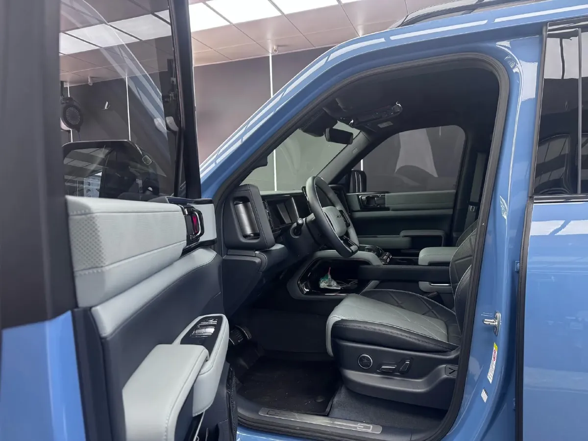 2023 FangChengBao Bao 5 1.5T 194HP L4 E-CVT PHEV 31.8KWH,autocango,china used car exporter,china ev exporter,chinese used car exporter,chinese used ev exporter