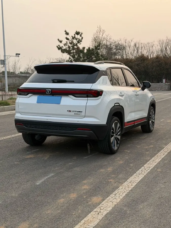 2022 ChangAn CS35 Plus 1.4T 160HP L4 7DCT,autocango,china used car exporter,china ev exporter,chinese used car exporter,chinese used ev exporter