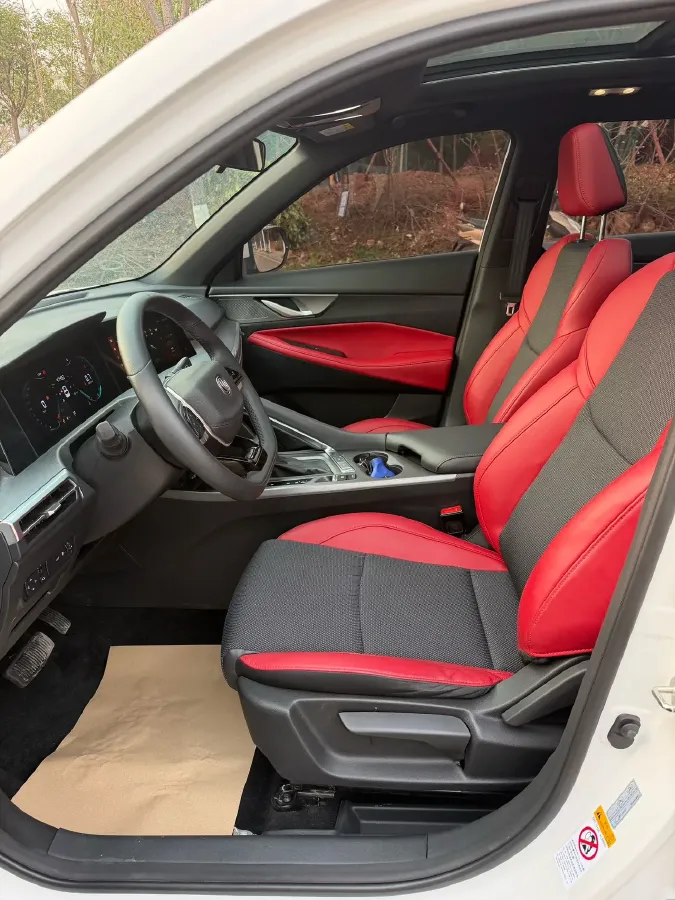 2022 ChangAn CS35 Plus 1.4T 160HP L4 7DCT,autocango,china used car exporter,china ev exporter,chinese used car exporter,chinese used ev exporter