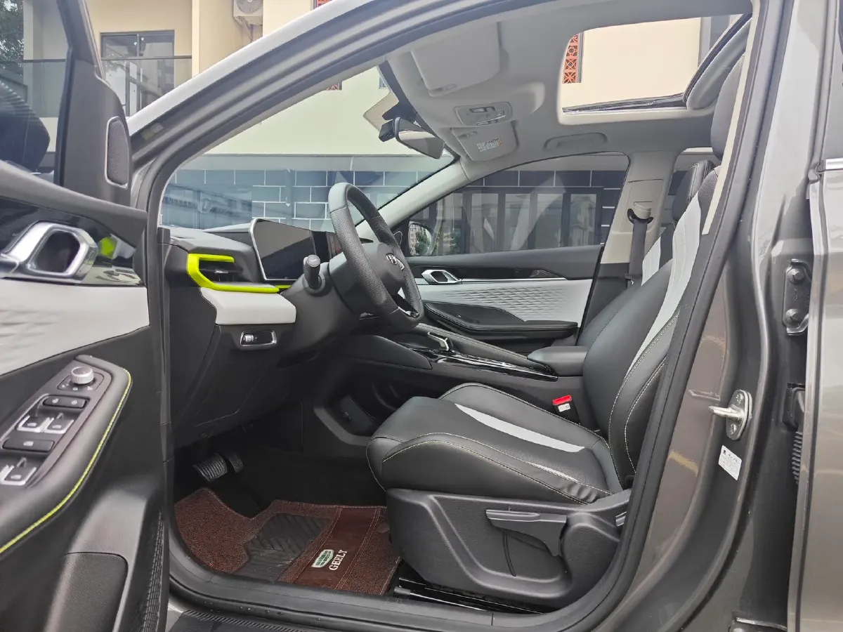 2022 Geely Coolray 1.5T 181HP L4 7DCT,autocango,china used car exporter,china ev exporter,chinese used car exporter,chinese used ev exporter