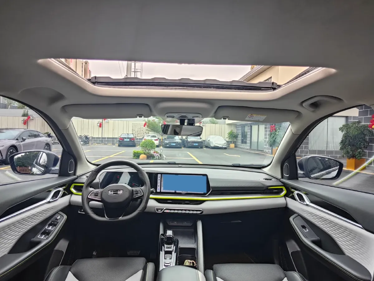 2022 Geely Coolray 1.5T 181HP L4 7DCT,autocango,china used car exporter,china ev exporter,chinese used car exporter,chinese used ev exporter