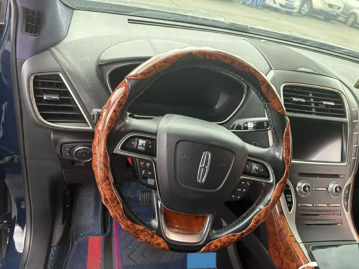 2019 Lincoln Nautilus 2.7T 329HP V6 8AT,autocango,china used car exporter,china ev exporter,chinese used car exporter,chinese used ev exporter