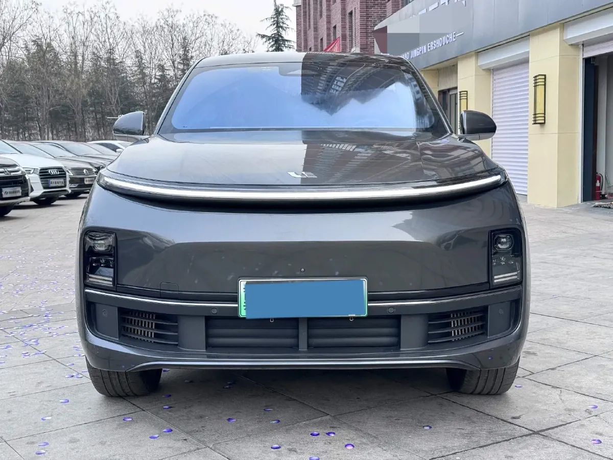 2023 Li L8 Range Extended 154HP REEV 40.9KWH,autocango,china used car exporter,china ev exporter,chinese used car exporter,chinese used ev exporter
