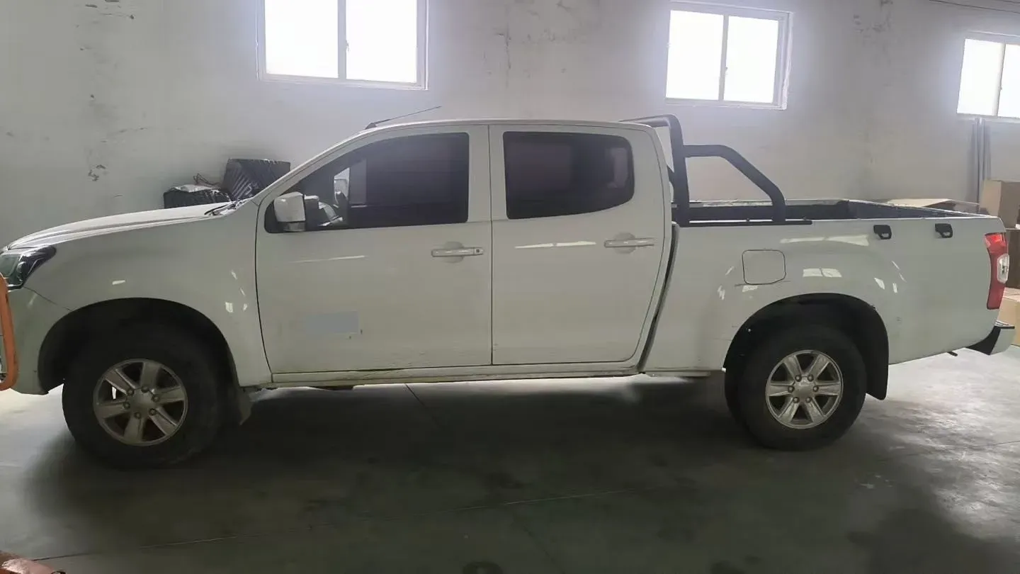 2022 Isuzu RE-MAX Jim 2.8T 120HP L4 5MT,autocango,china used car exporter,china ev exporter,chinese used car exporter,chinese used ev exporter