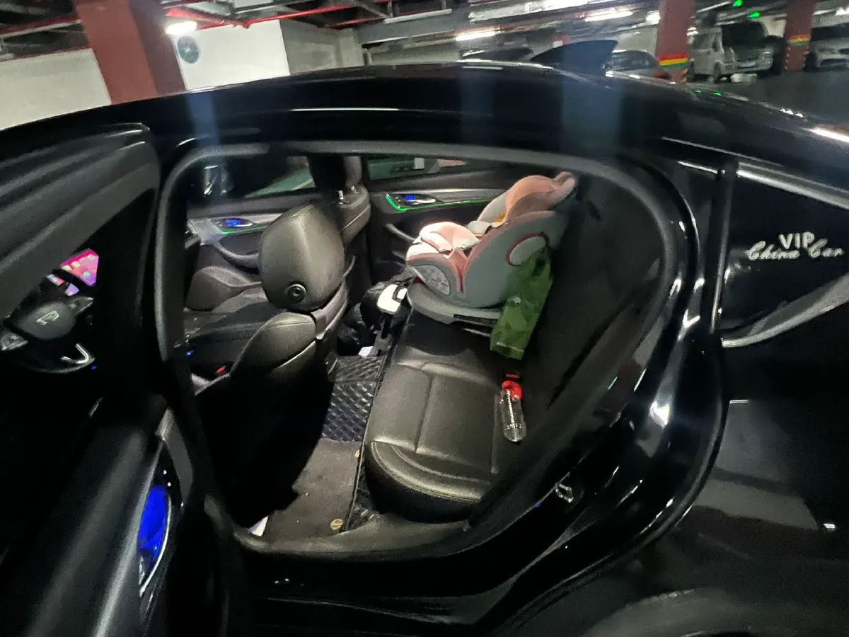 2022 Cadillac CT5 2.0T 237HP L4 10AT,autocango,china used car exporter,china ev exporter,chinese used car exporter,chinese used ev exporter