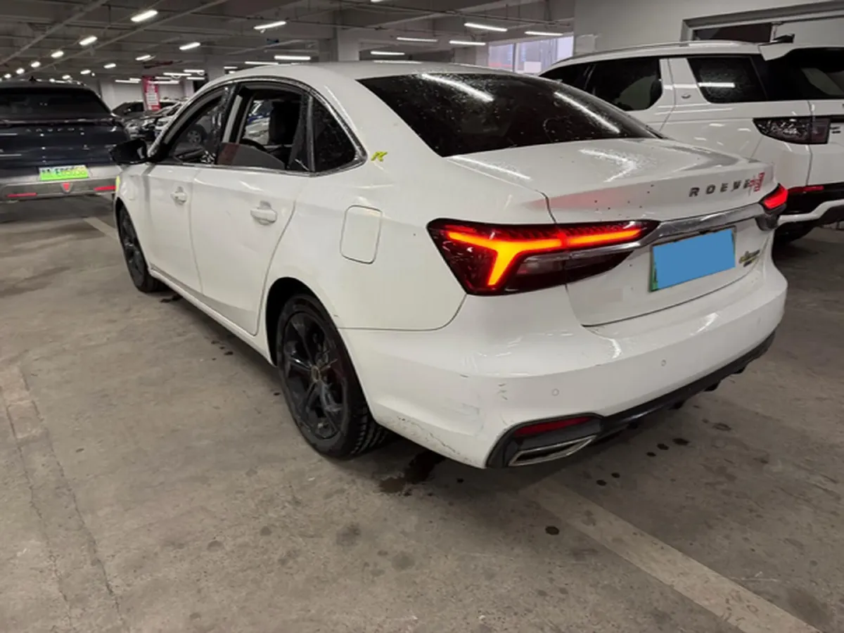2020 Roewe i6 MAX 1.5T 169HP L4 AMT PHEV,autocango,china used car exporter,china ev exporter,chinese used car exporter,chinese used ev exporter