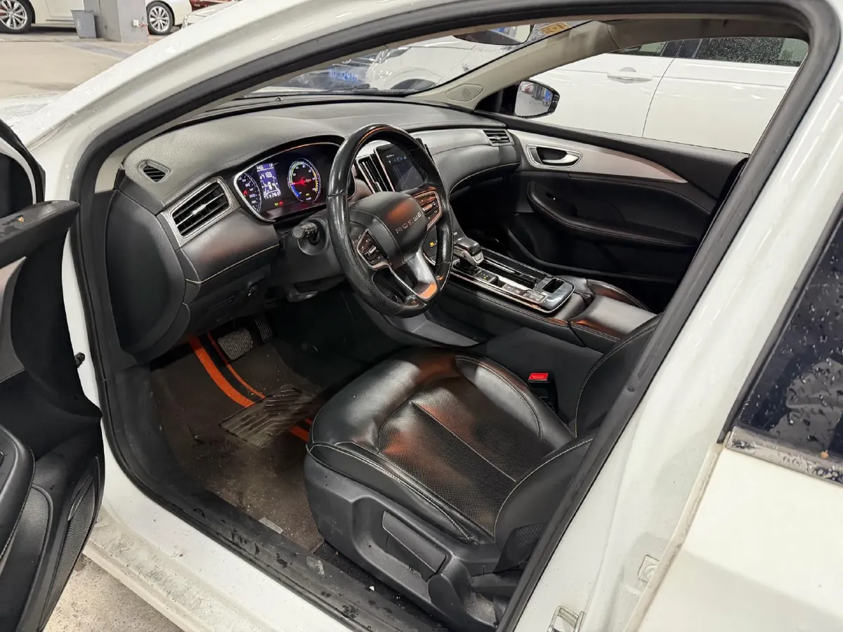 2020 Roewe i6 MAX 1.5T 169HP L4 AMT PHEV,autocango,china used car exporter,china ev exporter,chinese used car exporter,chinese used ev exporter