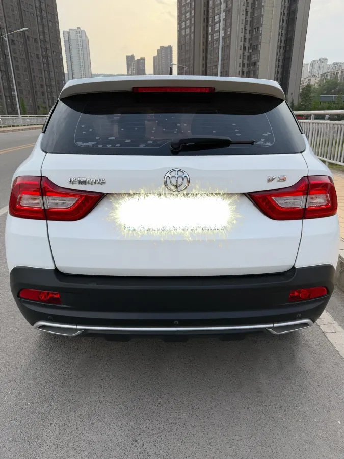 2020 Brilliance Auto V3 1.6L 118HP L4 5MT,autocango,china used car exporter,china ev exporter,chinese used car exporter,chinese used ev exporter