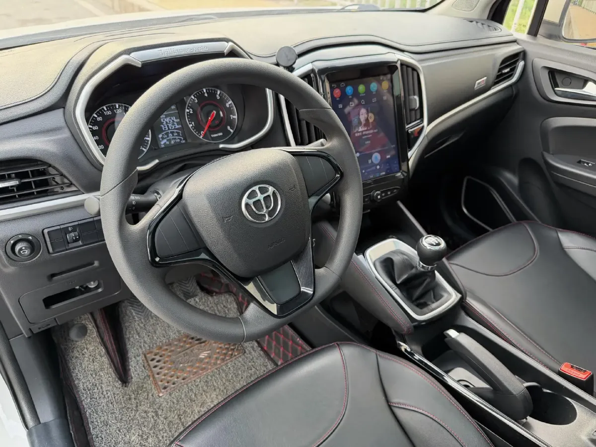 2020 Brilliance Auto V3 1.6L 118HP L4 5MT,autocango,china used car exporter,china ev exporter,chinese used car exporter,chinese used ev exporter