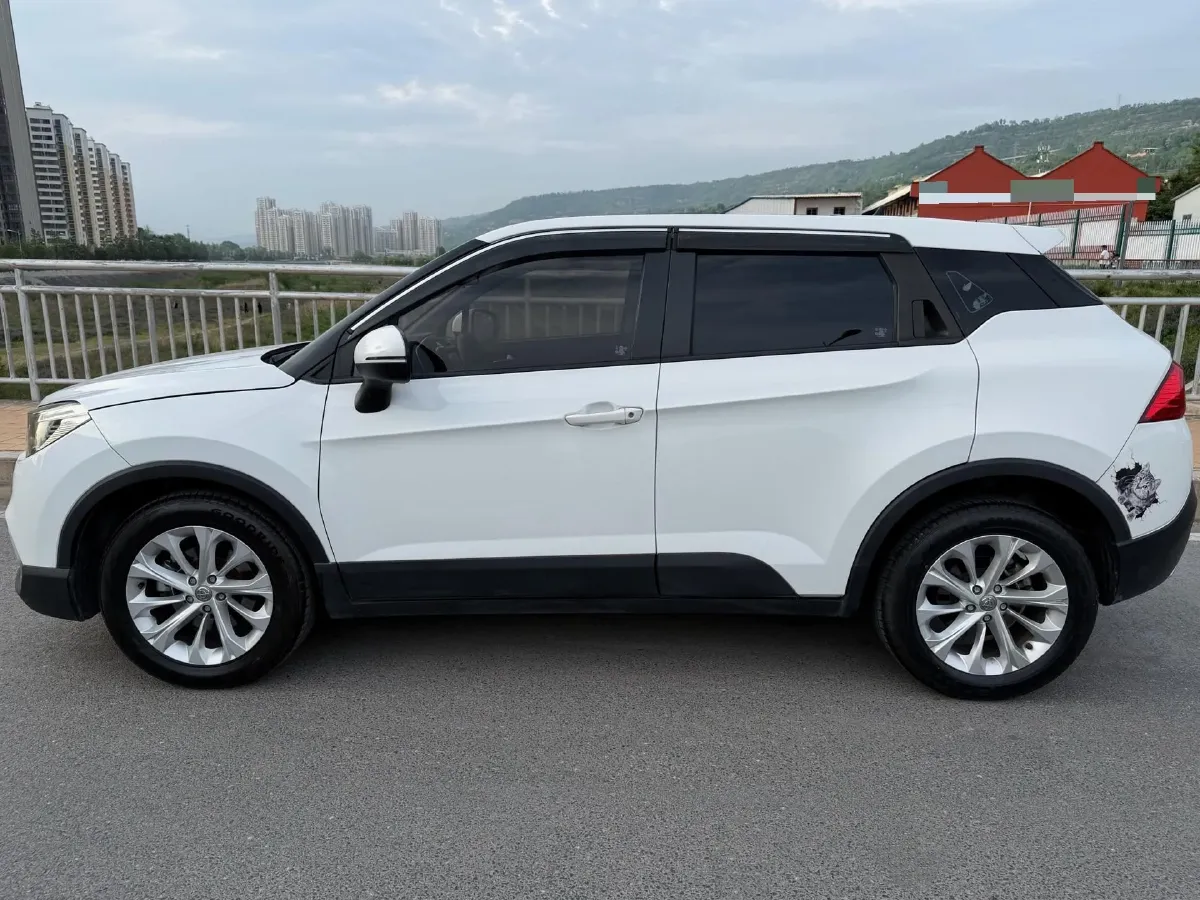 2020 Brilliance Auto V3 1.6L 118HP L4 5MT,autocango,china used car exporter,china ev exporter,chinese used car exporter,chinese used ev exporter
