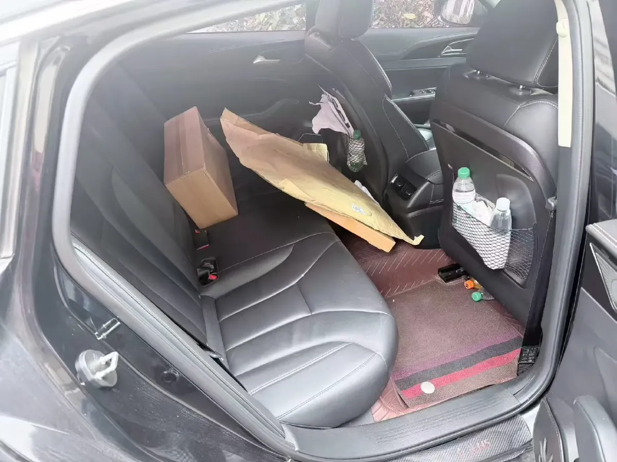 2019 HongQi H5 1.8T 180HP L4 6AT,autocango,china used car exporter,china ev exporter,chinese used car exporter,chinese used ev exporter