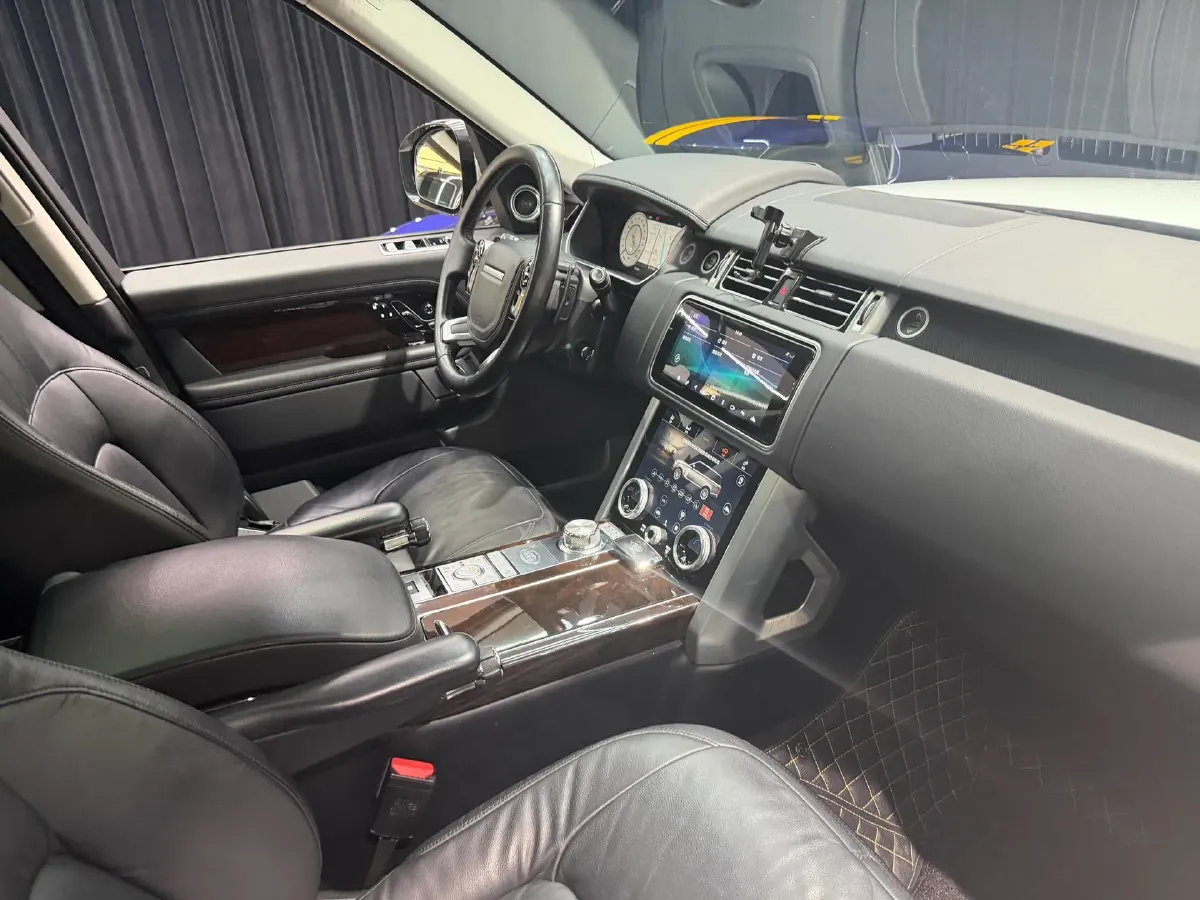 2021 Land Rover Range Rover 3.0T 360HP L6 8AT,autocango,china used car exporter,china ev exporter,chinese used car exporter,chinese used ev exporter