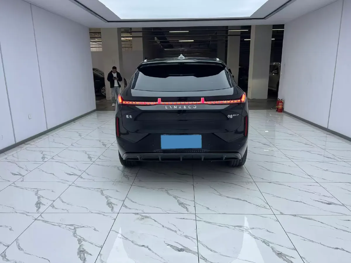 2025 LYNK&CO 08 EM-P 1.5T 163HP L4 3DHT PHEV 21.2KWH,autocango,china used car exporter,china ev exporter,chinese used car exporter,chinese used ev exporter