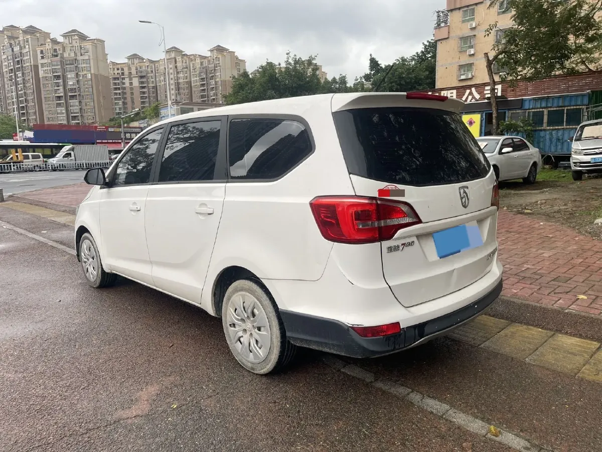2019 BaoJun 730 1.5L 105HP L4 6MT,autocango,china used car exporter,china ev exporter,chinese used car exporter,chinese used ev exporter