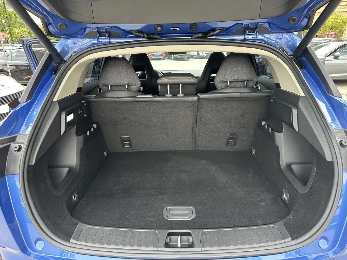 2020 LYNK&CO 06 EM-P 1.5T 177HP L3 7DCT PHEV 11.3KWH,autocango,china used car exporter,china ev exporter,chinese used car exporter,chinese used ev exporter