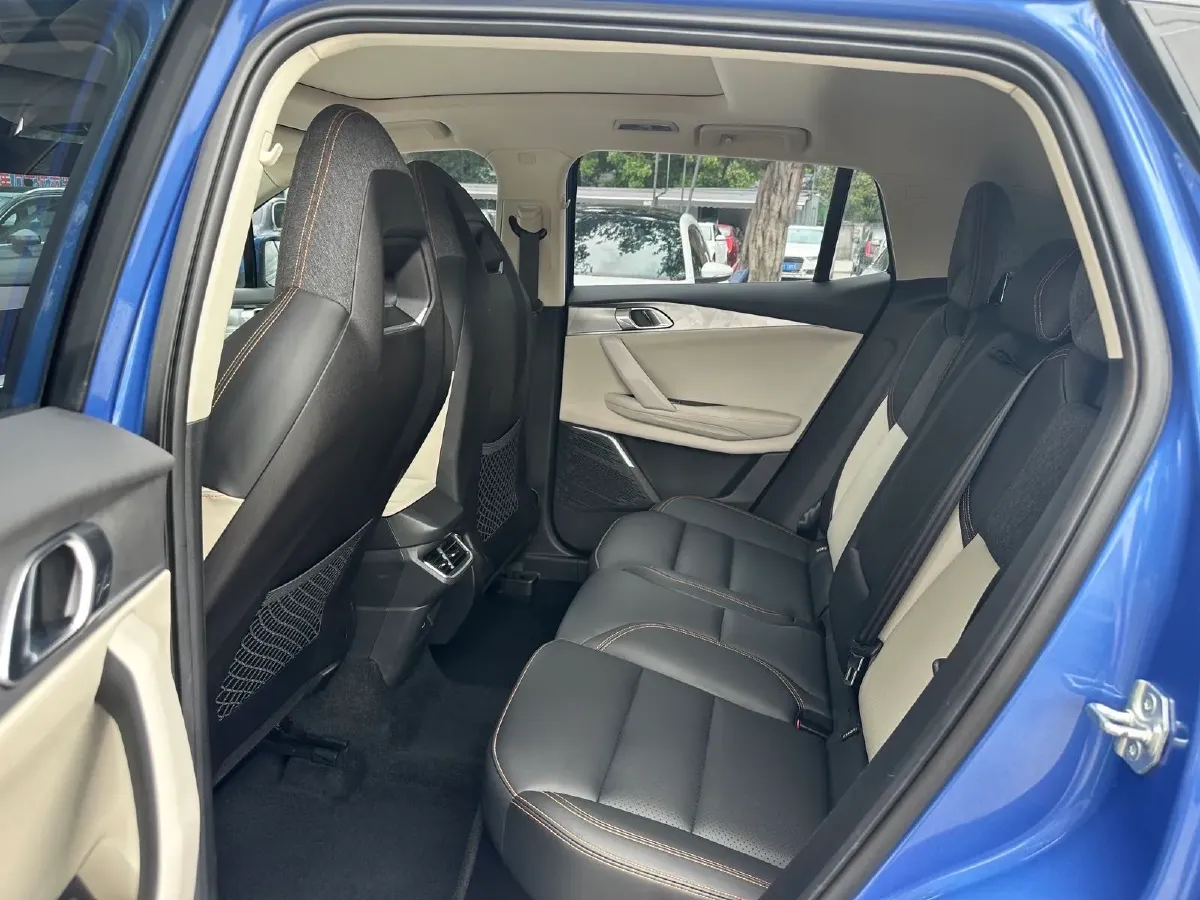 2020 LYNK&CO 06 EM-P 1.5T 177HP L3 7DCT PHEV 11.3KWH,autocango,china used car exporter,china ev exporter,chinese used car exporter,chinese used ev exporter