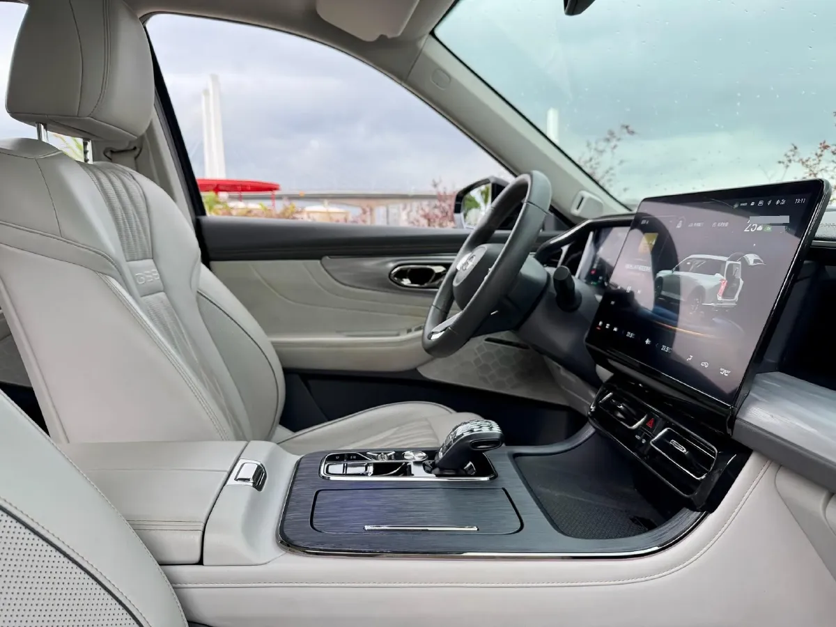 2022 GAC Trumpchi GS8 2.0T 190HP L4 E-CVT Hybrid,autocango,china used car exporter,china ev exporter,chinese used car exporter,chinese used ev exporter