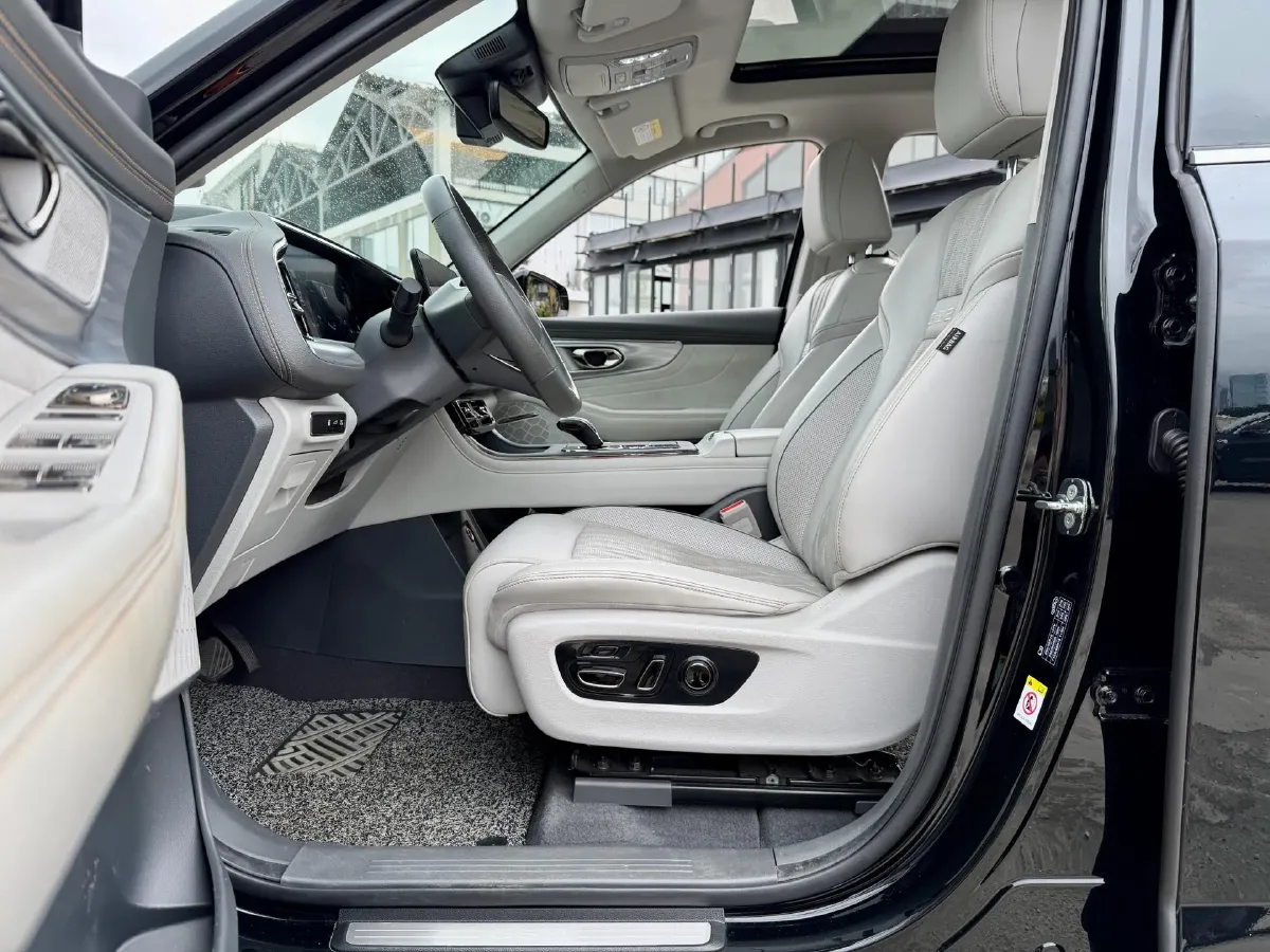 2022 GAC Trumpchi GS8 2.0T 190HP L4 E-CVT Hybrid,autocango,china used car exporter,china ev exporter,chinese used car exporter,chinese used ev exporter