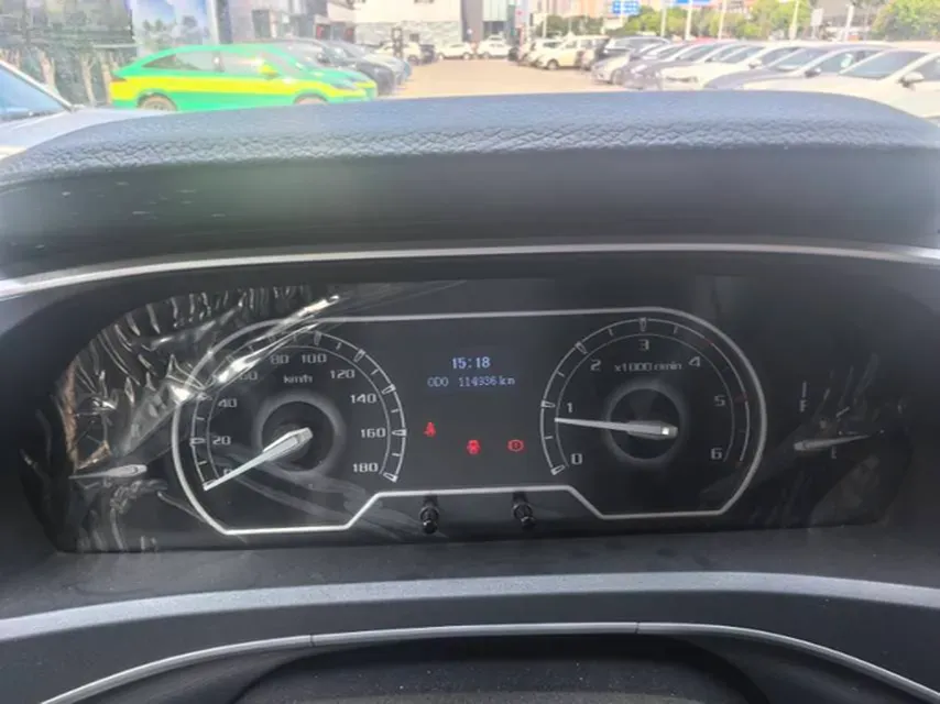 2023 MAXUS XinTu V80 2.0T 127HP L4 6MT,autocango,china used car exporter,china ev exporter,chinese used car exporter,chinese used ev exporter