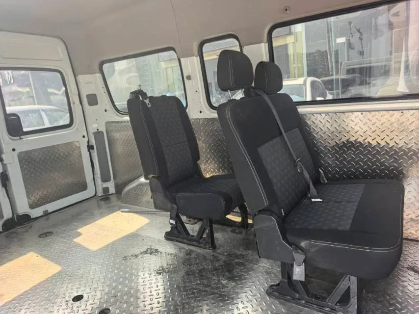 2023 MAXUS XinTu V80 2.0T 127HP L4 6MT,autocango,china used car exporter,china ev exporter,chinese used car exporter,chinese used ev exporter