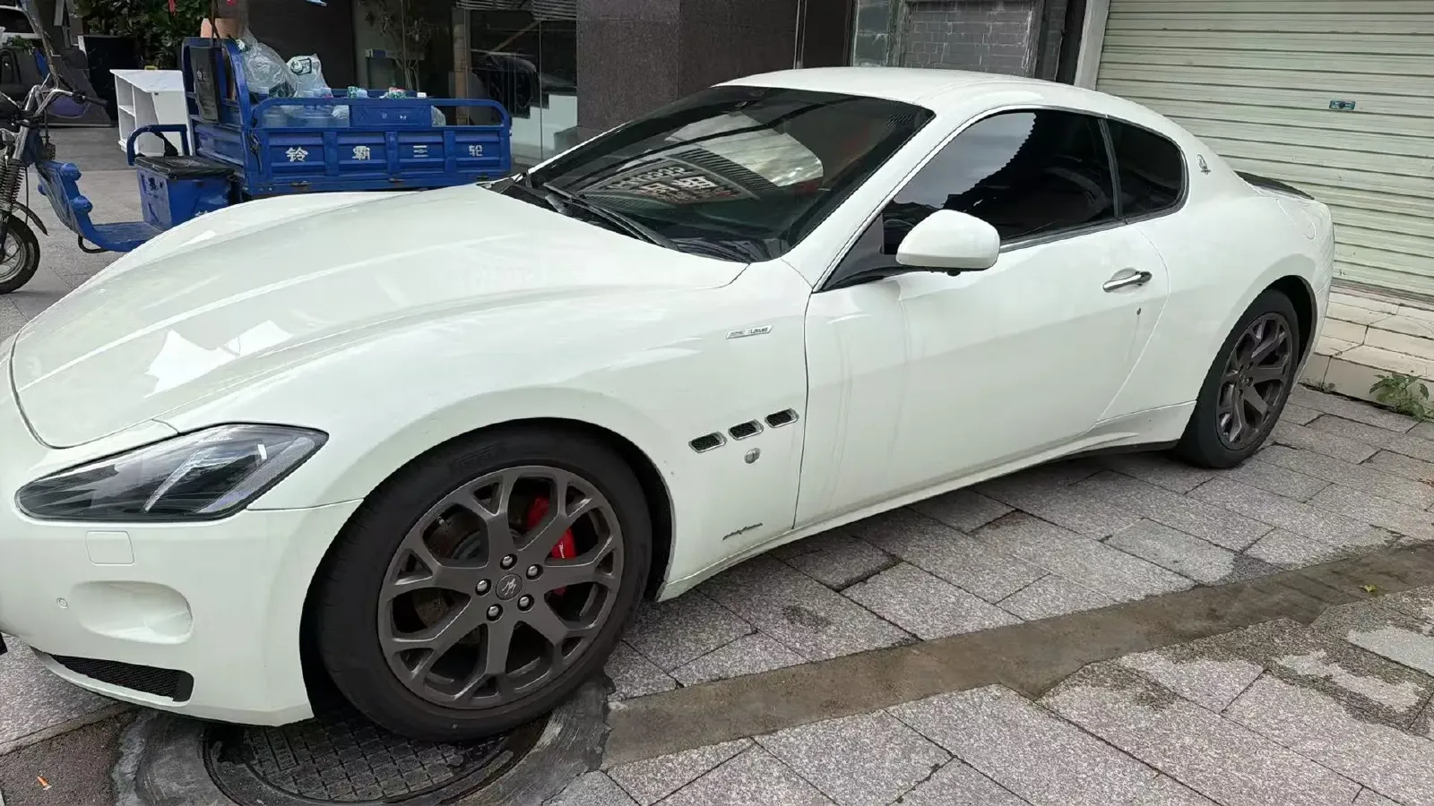 2013 Maserati GranTurismo 4.7L 460HP V8 6AT,autocango,china used car exporter,china ev exporter,chinese used car exporter,chinese used ev exporter