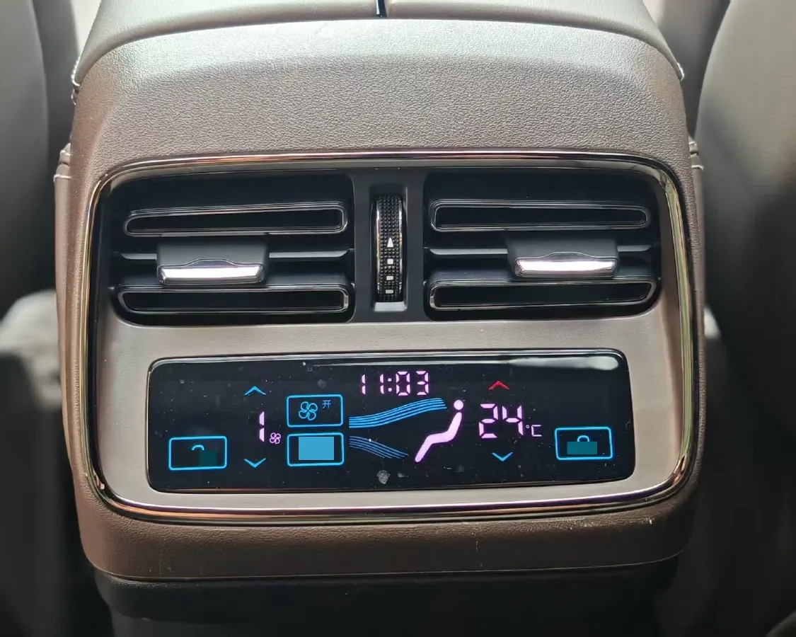 2025 BYD Han BEV 72KWH,autocango,china used car exporter,china ev exporter,chinese used car exporter,chinese used ev exporter