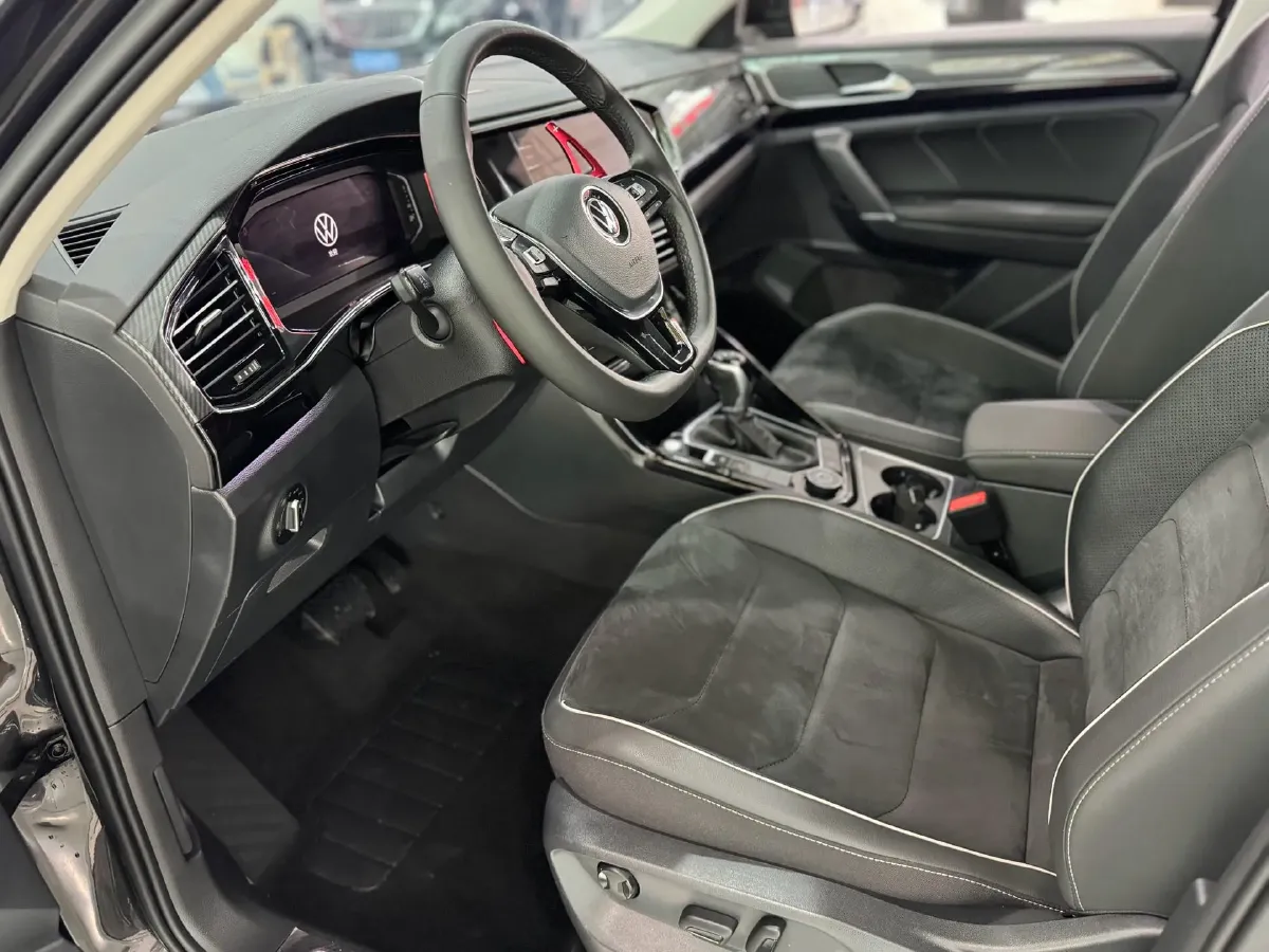 2021 Volkswagen Tayron 2.0T 220HP L4 7DCT,autocango,china used car exporter,china ev exporter,chinese used car exporter,chinese used ev exporter