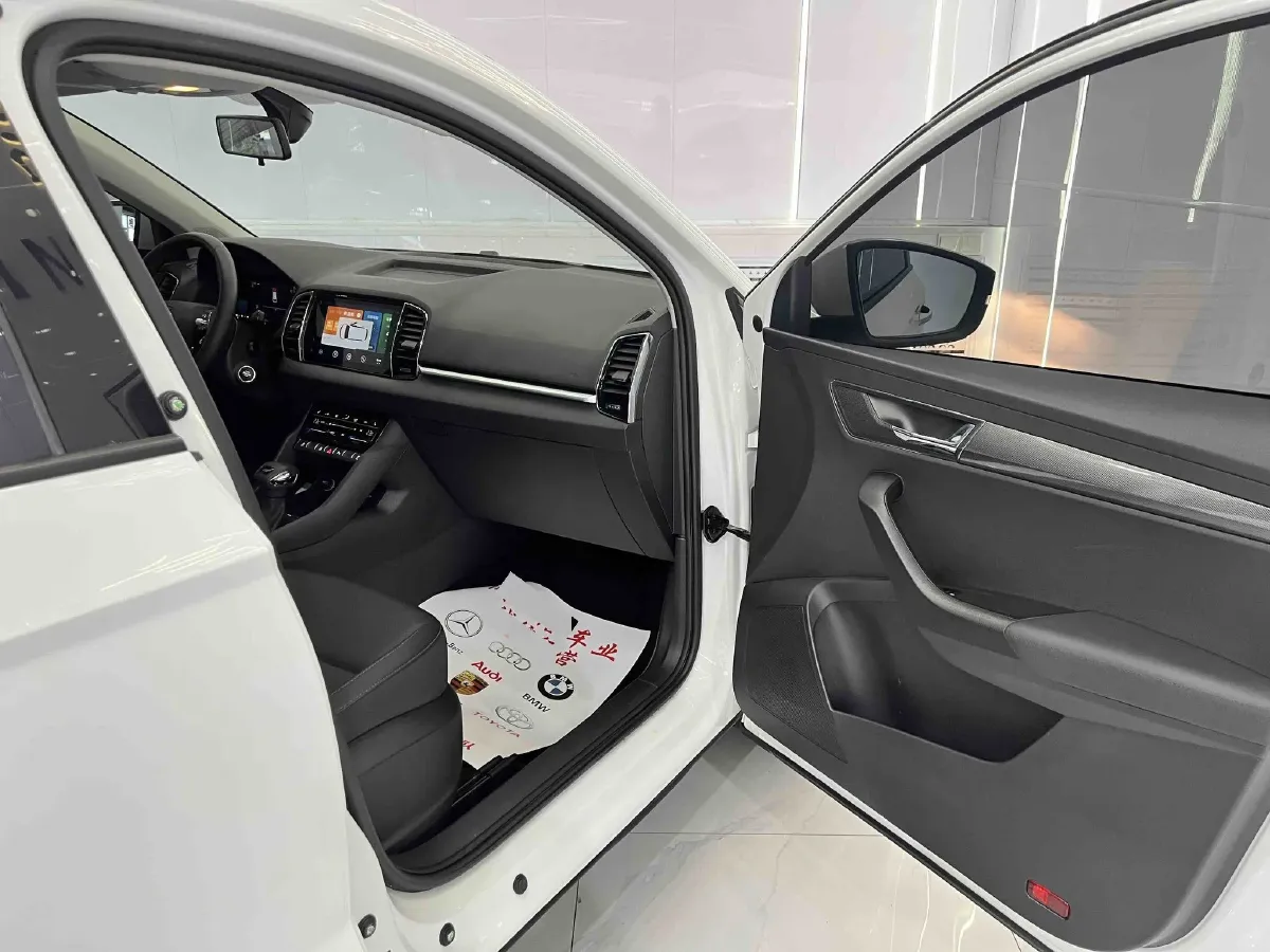 2022 Skoda Karoq 1.4T 150HP L4 7DCT,autocango,china used car exporter,china ev exporter,chinese used car exporter,chinese used ev exporter