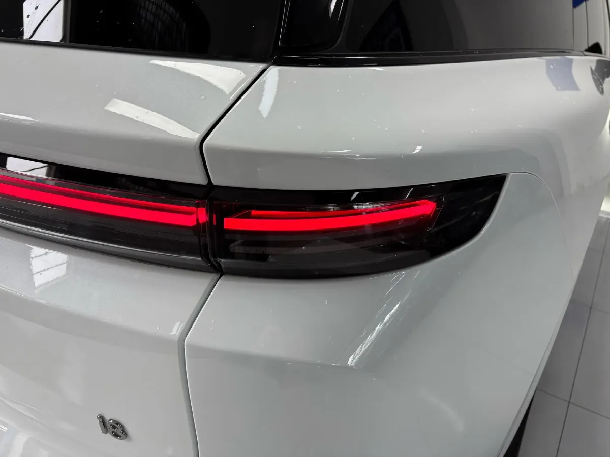 2025 Li i8 BEV,autocango,china used car exporter,china ev exporter,chinese used car exporter,chinese used ev exporter