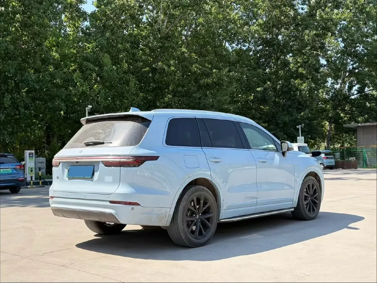 2020 Li ONE Range Extended 131HP REEV 40.5KWH,autocango,china used car exporter,china ev exporter,chinese used car exporter,chinese used ev exporter