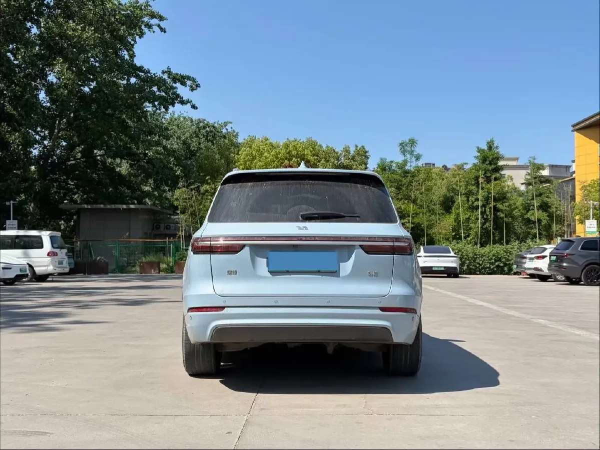 2020 Li ONE Range Extended 131HP REEV 40.5KWH,autocango,china used car exporter,china ev exporter,chinese used car exporter,chinese used ev exporter
