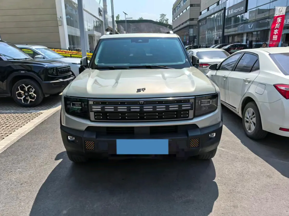 2025 MAXUS XinTu V70 2.0T 150HP L4 9AT,autocango,china used car exporter,china ev exporter,chinese used car exporter,chinese used ev exporter