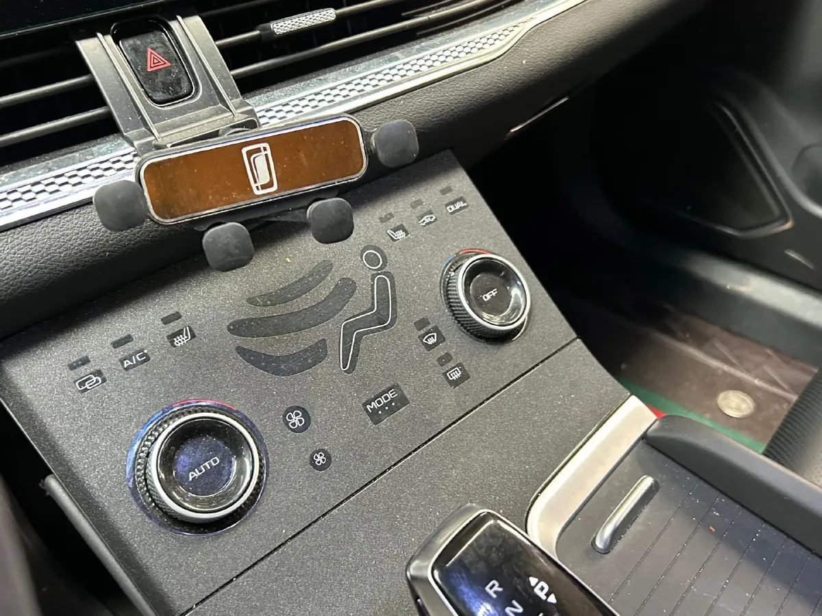 2023 Bestune B70 1.5T 169HP L4 7DCT,autocango,china used car exporter,china ev exporter,chinese used car exporter,chinese used ev exporter