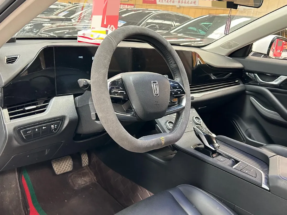 2023 Bestune B70 1.5T 169HP L4 7DCT,autocango,china used car exporter,china ev exporter,chinese used car exporter,chinese used ev exporter