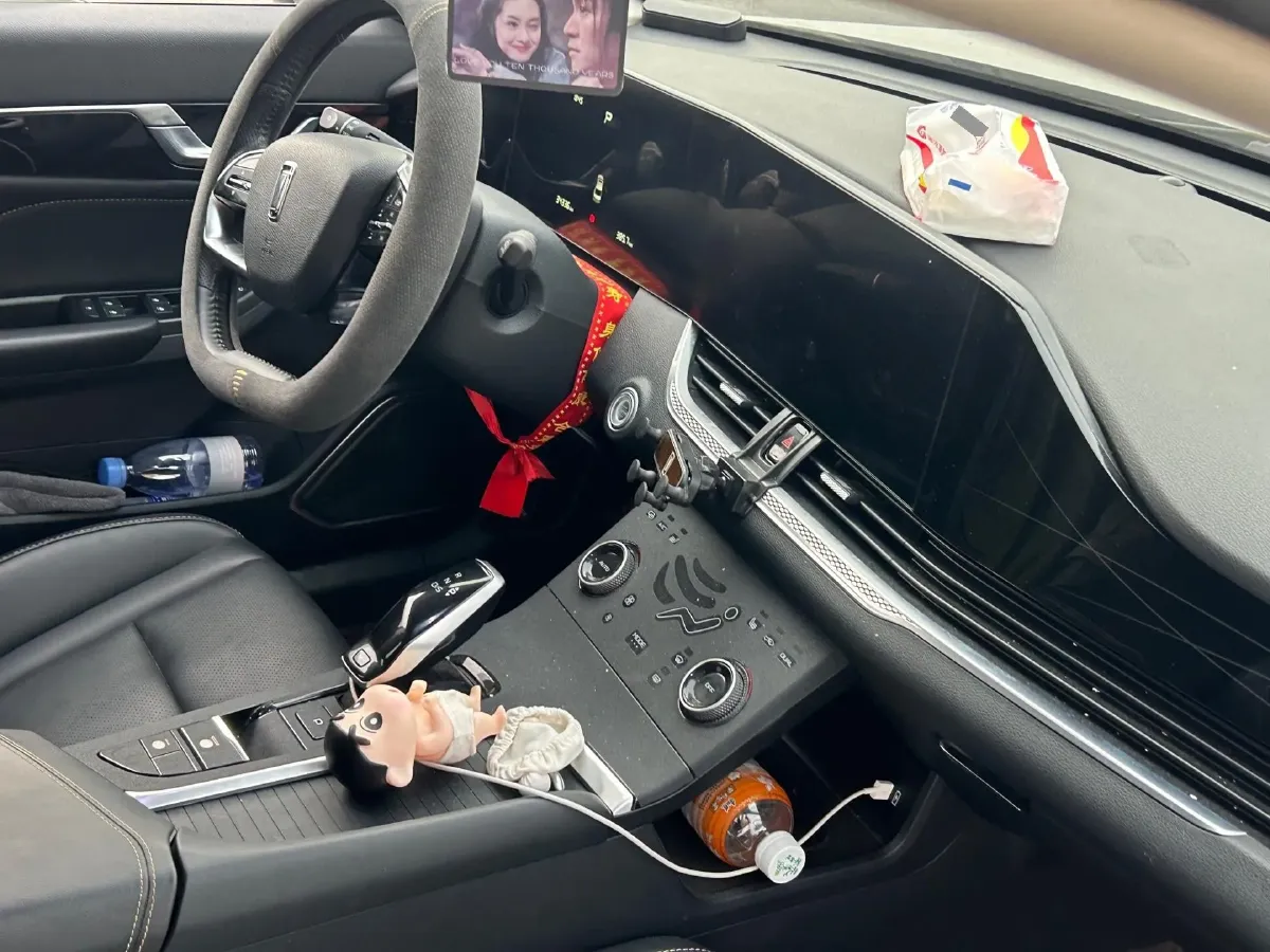 2023 Bestune B70 1.5T 169HP L4 7DCT,autocango,china used car exporter,china ev exporter,chinese used car exporter,chinese used ev exporter